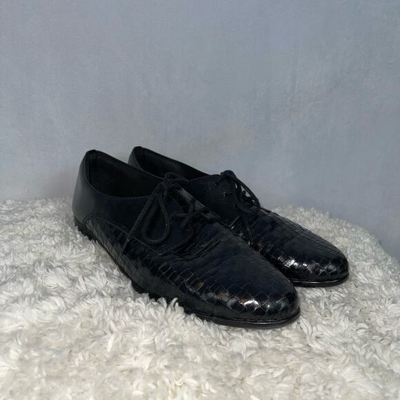 Trotters Lizzie Woven Oxfords - Picture 2 of 13